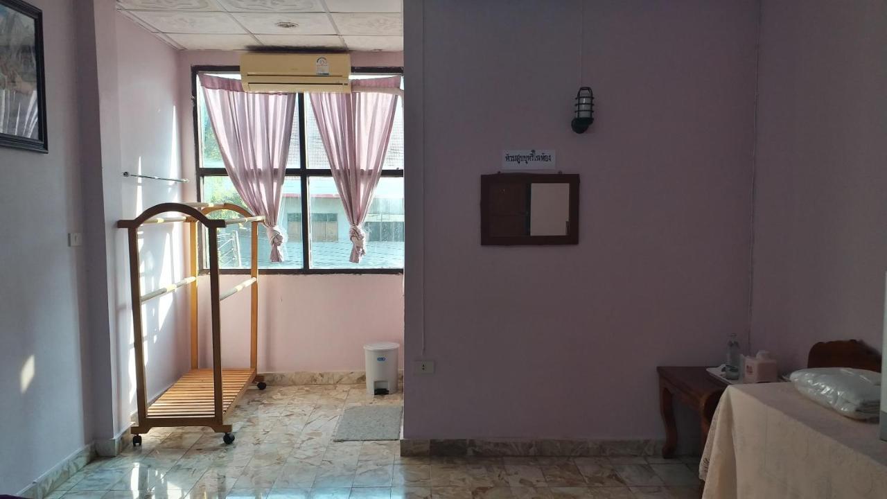The 99 Inn Hotel Pak Chong Exterior foto
